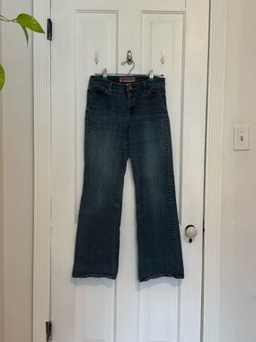 Gap Essential Fit Women’s Straight leg Jeans